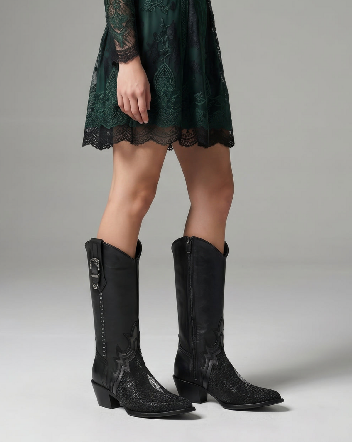Cuadra Black Stingray Embroidery & Studs & Zipper Point CC375